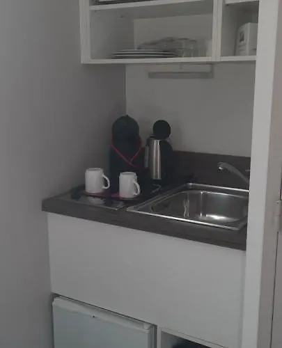 Ξενοδοχείο με διαμερίσματα The Originals Hevea 3*