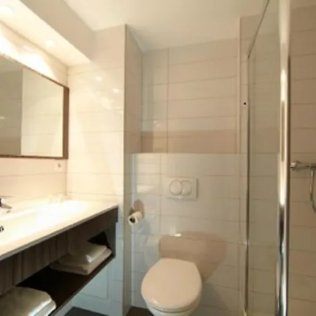 The Originals Hevea Apartmanhotel Valence