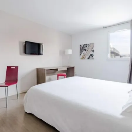 Hevea Hotel apartamentowy 3*