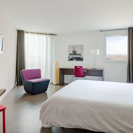 Apartmanhotel The Originals Hevea 3*