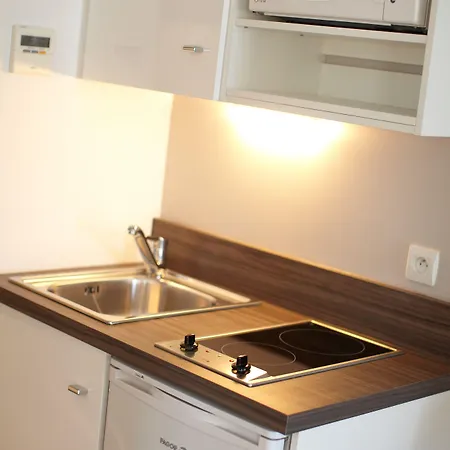 Apartmanhotel The Originals Hevea 3*