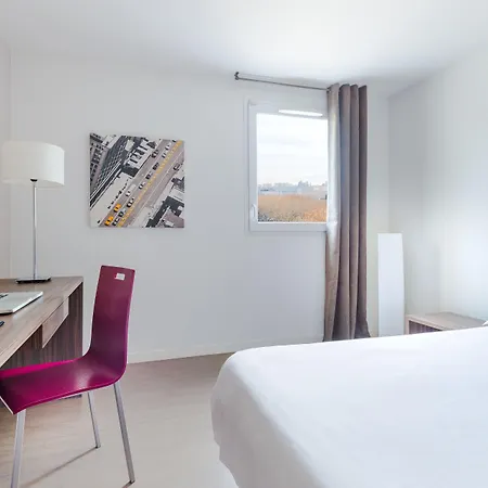 Apartmanhotel The Originals Hevea 3*