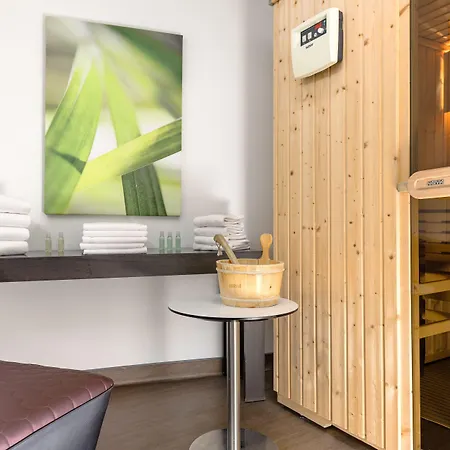 Apartmanhotel The Originals Hevea