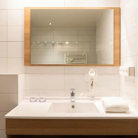 Hotel apartamentowy The Originals Hevea 3*