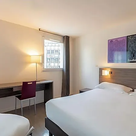 Aparthotel The Originals Hevea
