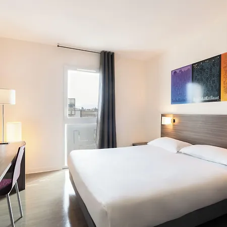 The Originals Hevea Aparthotel Valence (Drome)