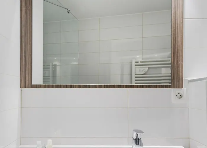 Aparthotel The Originals Hevea