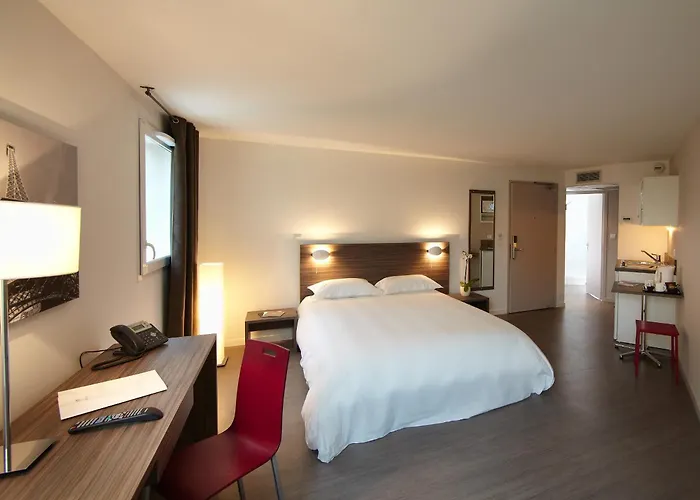 Hotel apartamentowy The Originals Hevea