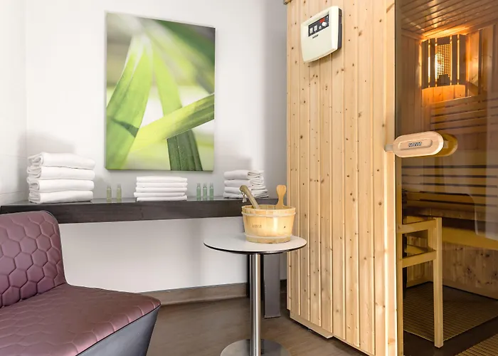 Aparthotel The Originals Hevea