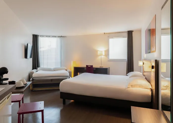 Hotel apartamentowy The Originals Hevea Valence (Drome)