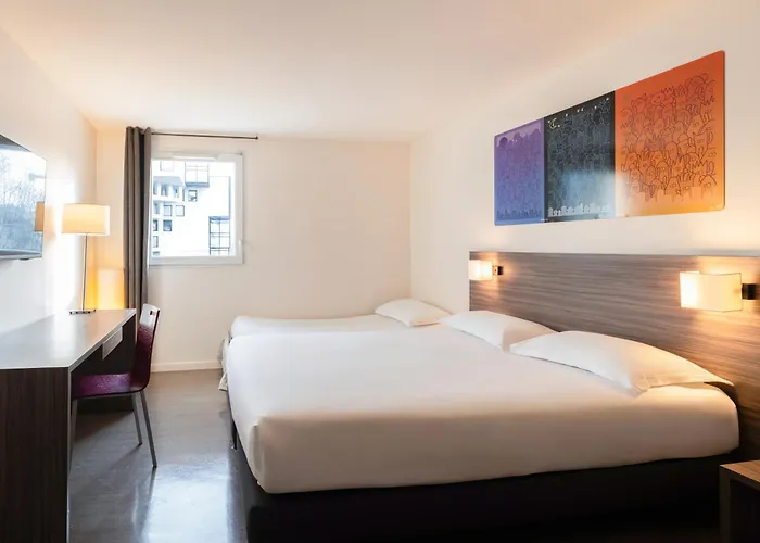 Hotel apartamentowy The Originals Hevea Valence (Drome)