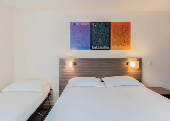 Hotel apartamentowy The Originals Hevea Valence (Drome)