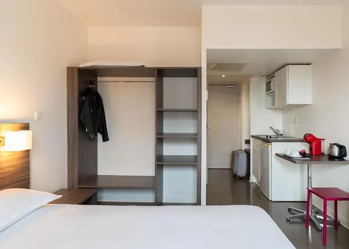 Hotel apartamentowy The Originals Hevea 3*