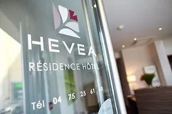 Aparthotel The Originals Hevea